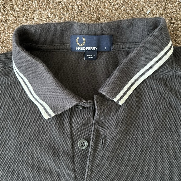Fred Perry Charcoal Gray Polo (L) - Picture 3 of 5
